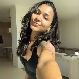 Meet your Posher, Kayla